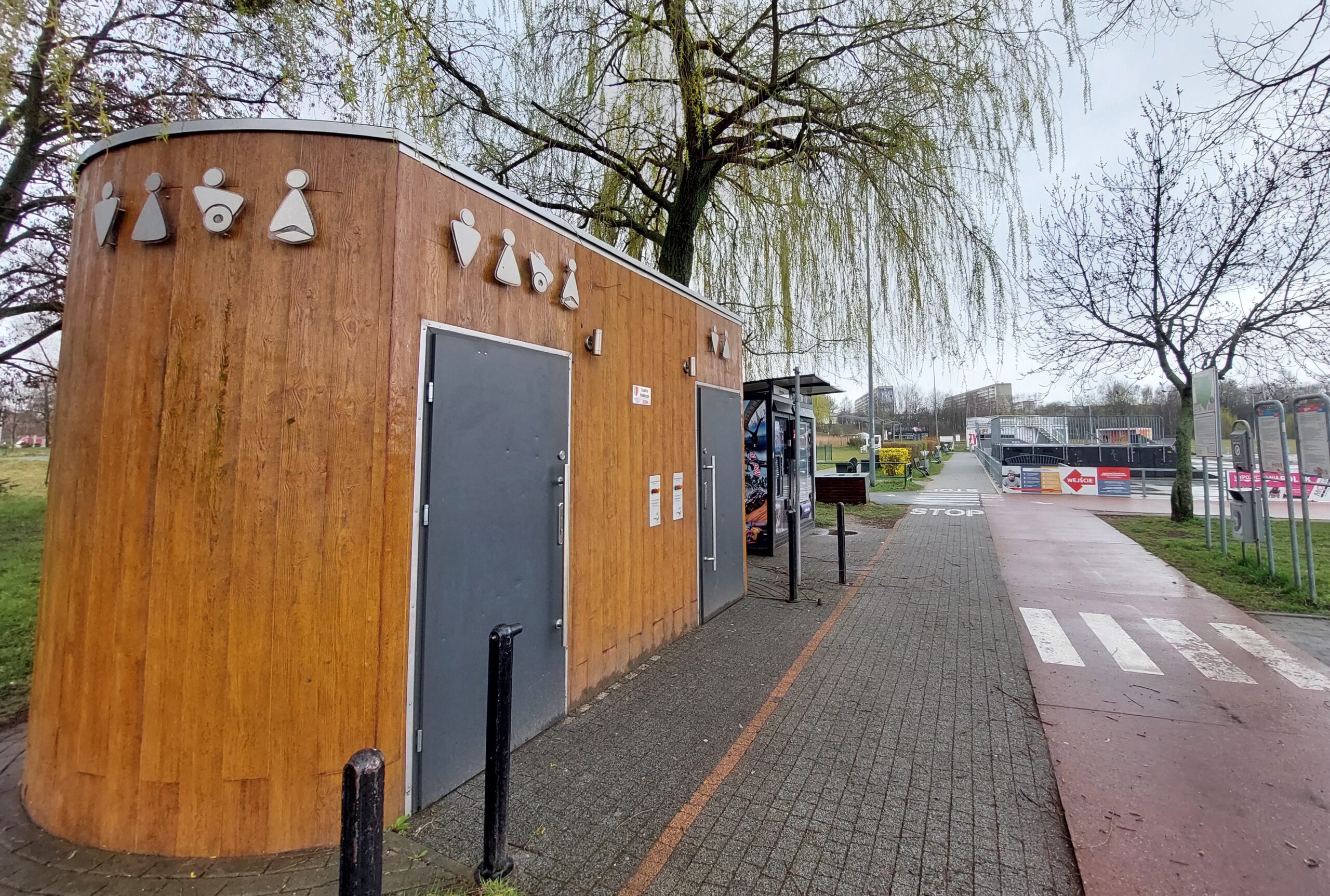 Toaleta na Cegielni ulica Folwarecka